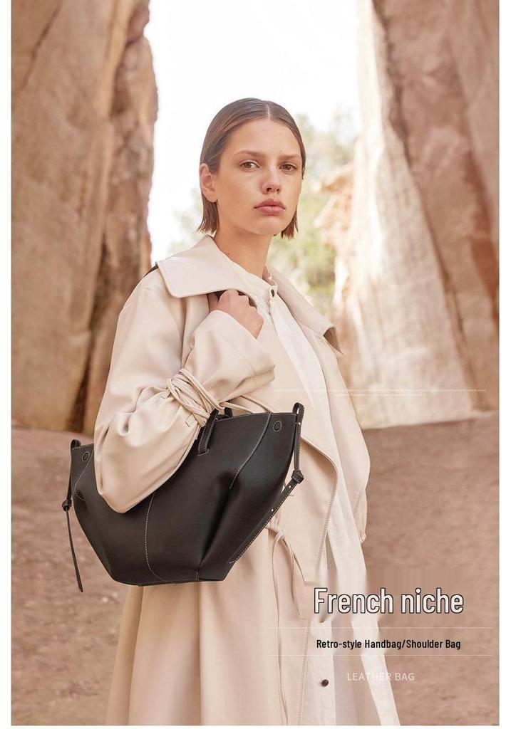 Women's 2025 French Niche Large Capacity Underarm Tote Handbag