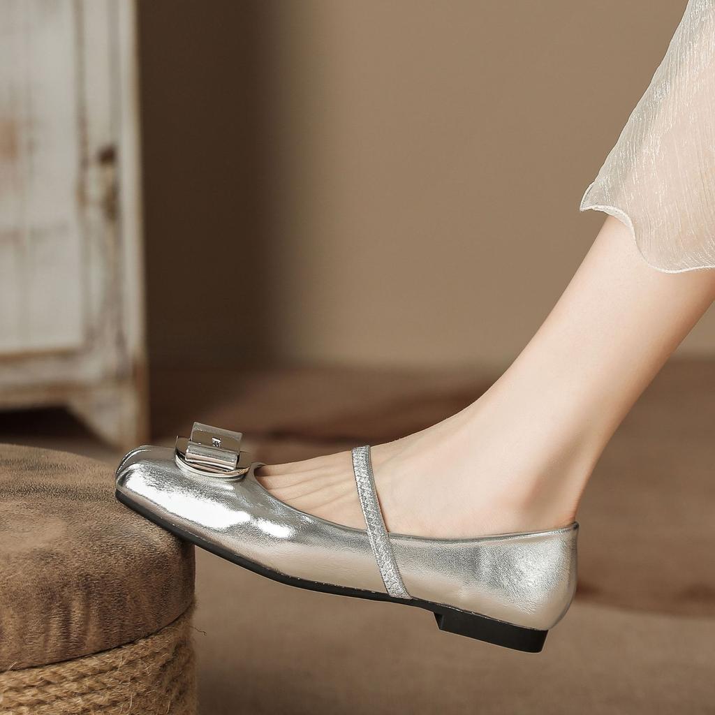 H83-5 Internet-Promi-Ballerinas mit weicher Sohle, bequeme silberne Damenschuhe mit Metallschnalle, Doudou-Schuhe Damen