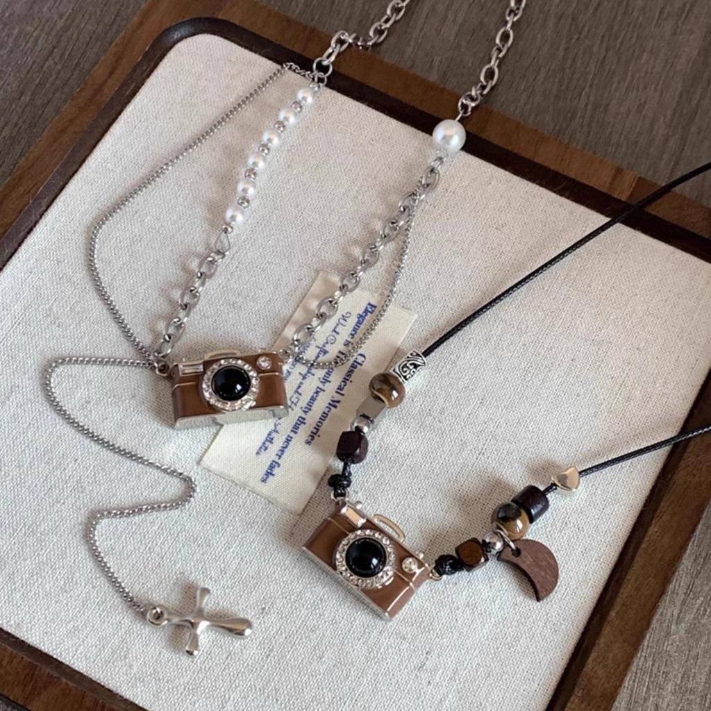 Retro Pearl Camera Necklace: Unique Brown Long Chain for Women's Sweaters