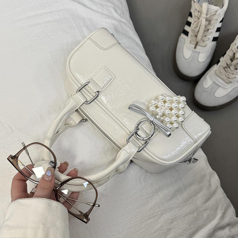 Niche portable bowling bag women's new retro versatile shoulder underarm pillow bag casual messenger bag