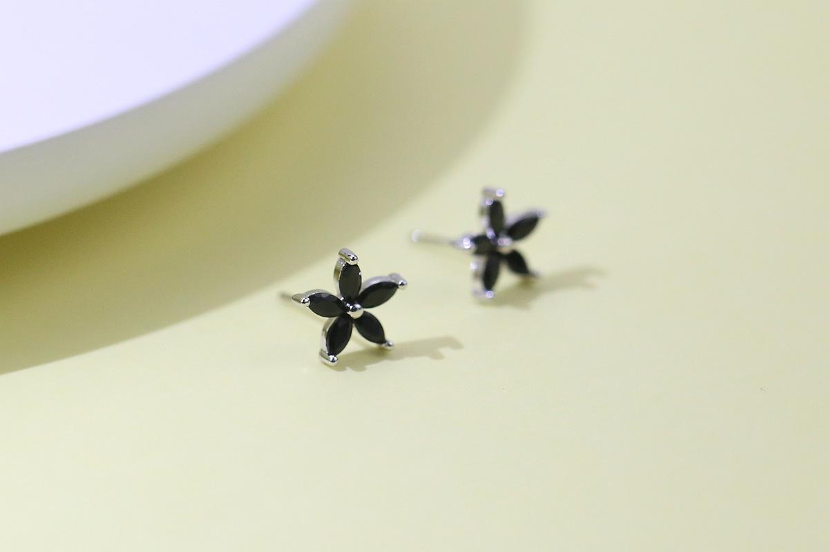 Черные Цветы Корейская Мода Серьги-Гвоздики для Женщин - Элегантные, Универсальные и Простые Серьги Copper