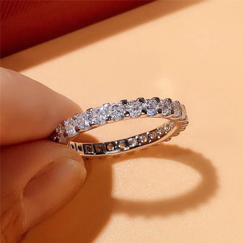 Anéis Finos da Moda Prata Cor Banda com Zircônia Cúbica Brilhante Simples Elegante Acessórios de Uso Diário para Mulheres