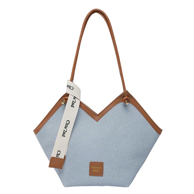 

Винтажная модная сумка-тоут женская 2025 новая для поездок на работу большая вместительная на плечо трендовая повседневная сумка под мышкой женская синий