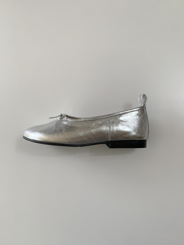 Circle Pebble Ballerina Flat Shoes (Silver)