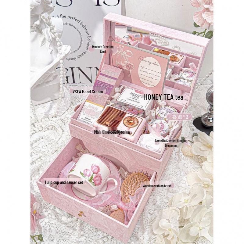 Elegant Bridesmaid Souvenir: Luxurious & Practical Gift Box for Your Best Friend - Perfect for Nurse's Day or As a Thank You Women's Gift.