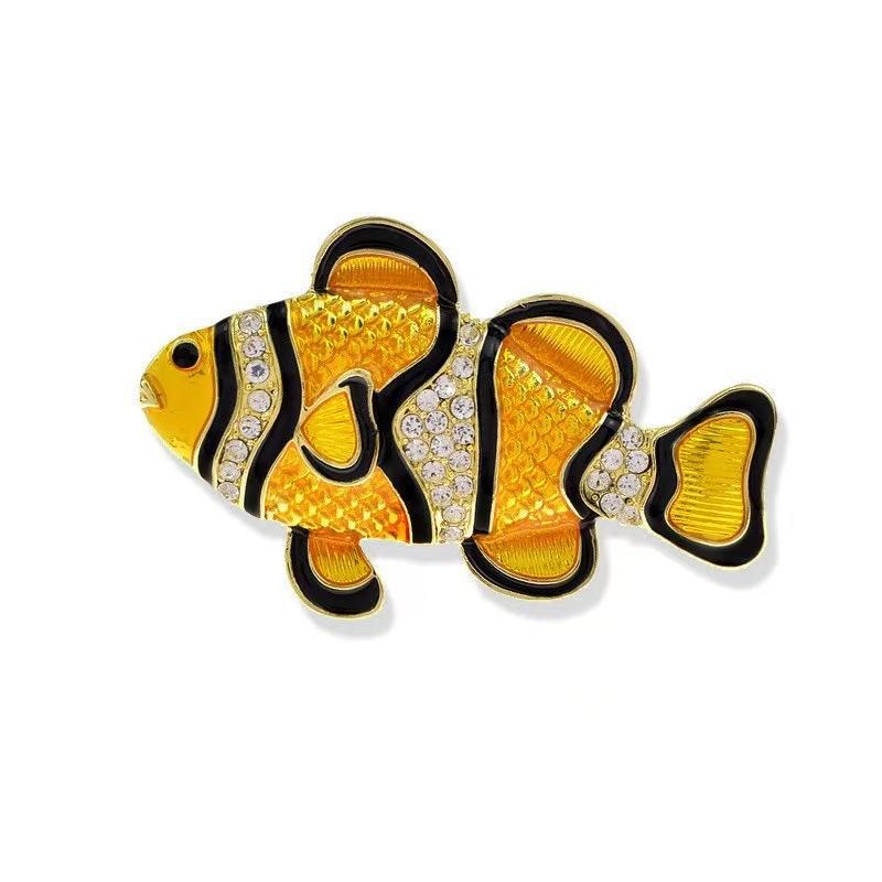 

Rhinestone Small Fish Brooch Cute and Lovely Women s Clothing Chest Flower Jewelry Brooch
