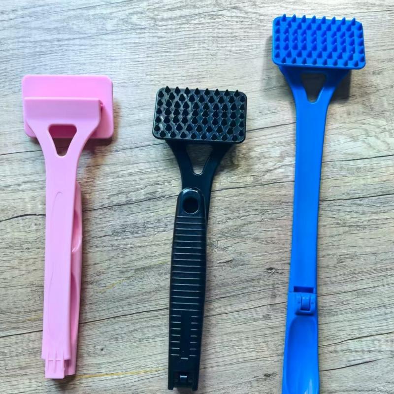 Extendable Collapsible Back Massage Multipurpose Body Scratcher For Humans Pets Gentle Bristles Ergonomic Handle