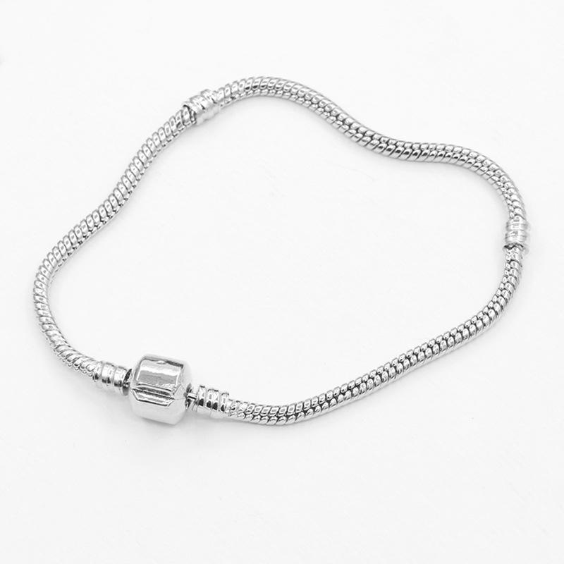 

Женский браслет из ювелирного сплава для подвесок-шармов