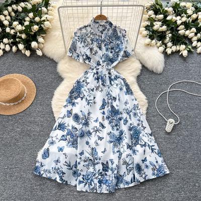 A Niche and High-end Printed Dress That Cinches The Waist and Makes One Look Slimming and Elegant In Summer