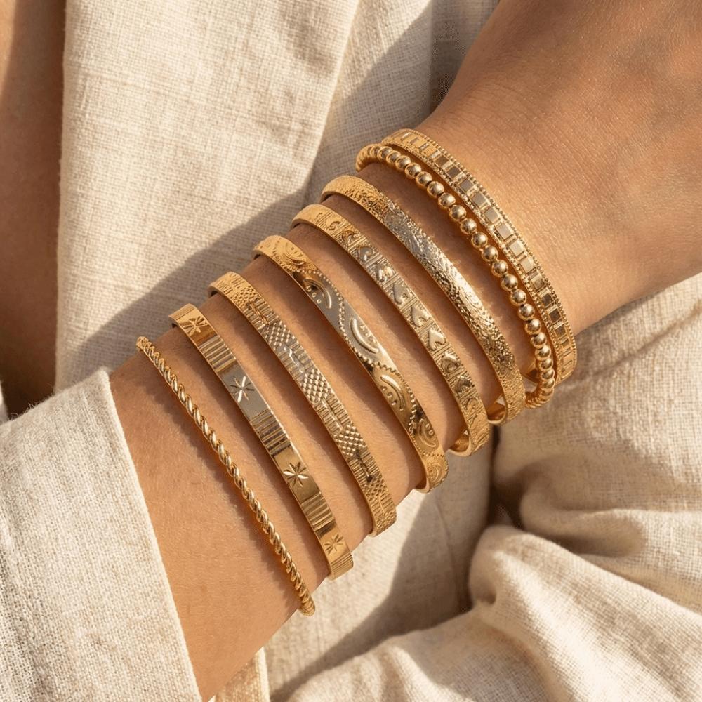 7 Pcs/Set Chunky Metal Design Bracelets Versatile Heart Prints Bracelets Gold Color Bracelets Gifts