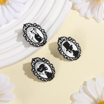 Creepy Mirror Enamel Pins Custom Punk Gothic Cat Brooches Lapel Badges Clothes Halloween Decorations Jewelry Gift for Friends