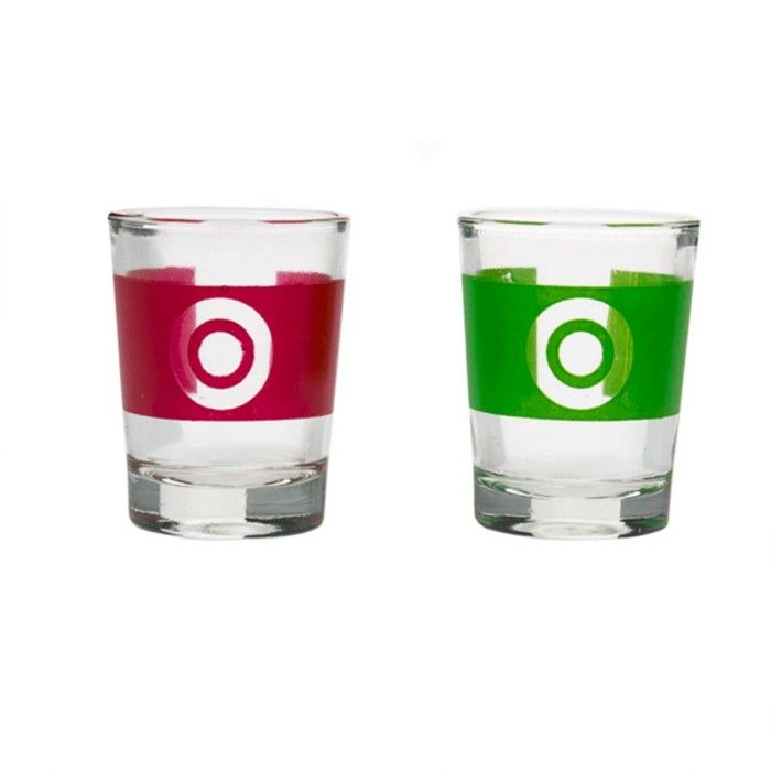 Jeu à boire avec shooters - le fil chaud