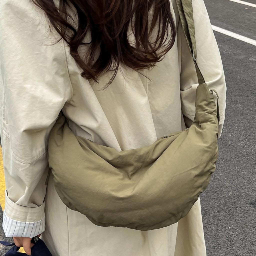 Outdoor sports wind large capacity canvas shoulder messenger bag retro tied knot handbag women's casual new dumpling bag