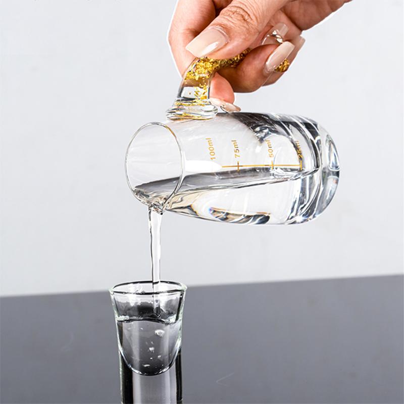 PIGE HOME 7pcs Gold Foil Shot Glasses White Wine Glass Dispenser Crystal Baijiu Maotai Small Glass Of Spirits Cups Set JT523