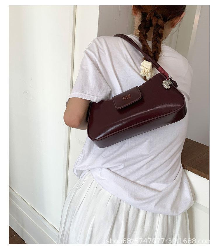 Women's ins fashion new cross-body trendy women's bag 2025 spring and summer armpit baguette bag Korean ballet style shoulder bag