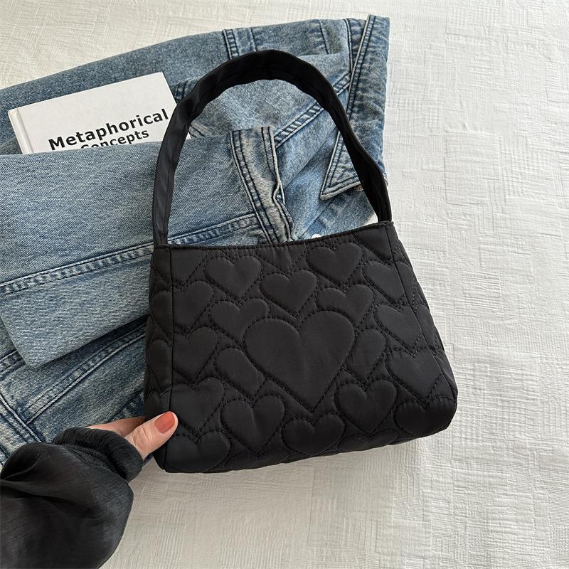 

Простая повседневная сумка через плечо Простая повседневная сумка Женская сумка-тоут большой вместимости, новый модный тренд весны 2024 года чёрный