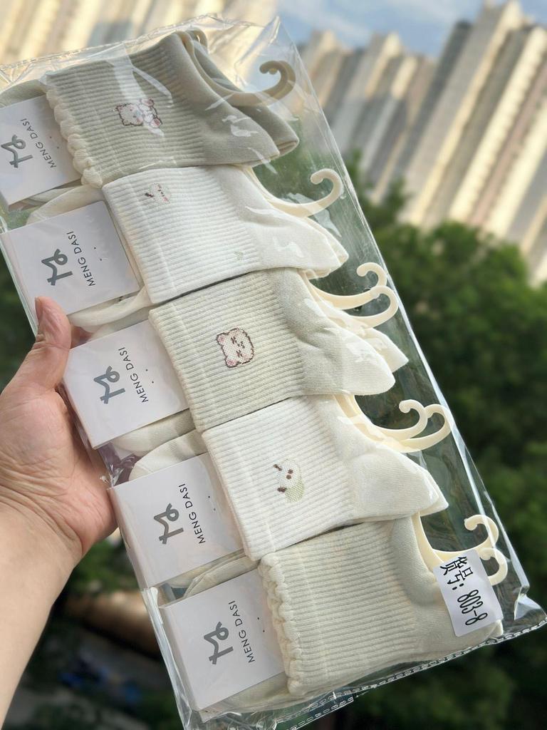 Autumn/Winter 10-Pack Women's Mid-Calf Cartoon Socks - Cute, Comfortable, Fashionable, College Style Cotton Sports Socks