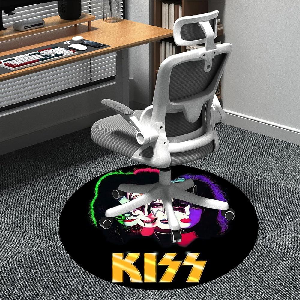 

1pc Kiss Band Merchandise Carpet, Round Non-Slip Durable Large Size Office Carpet, Suitable for Office, Beautiful Decoration 80cm