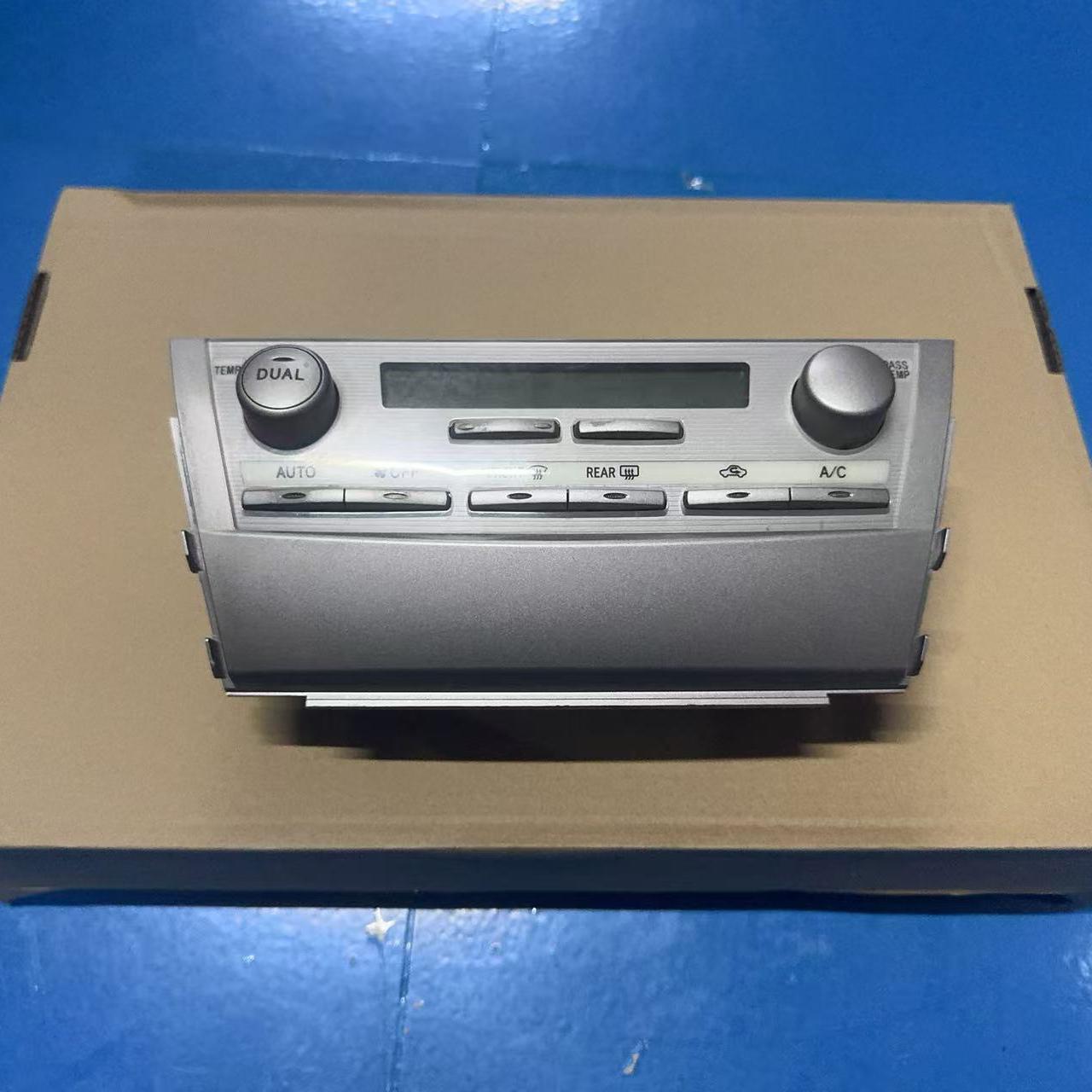 Second-hand Air conditioning controller For Toyota automat conditioning switch For Camry air panel Original 55900-0621 Used 1pcs