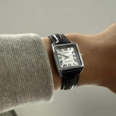 Classic Vintage Fashion Wrist Leather Unisex Watch