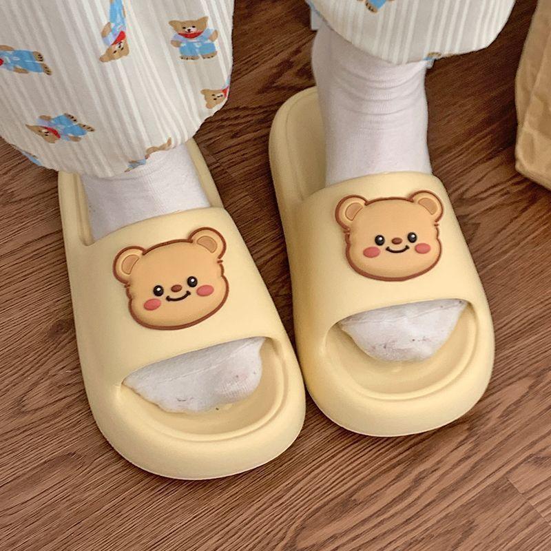 Fashion Sabot Kawaii Slides Bathroom Women's Slippers and Ladies Sandals Top Designs Cheap Liquidation Summer 2025 Slip-resistant Shoes