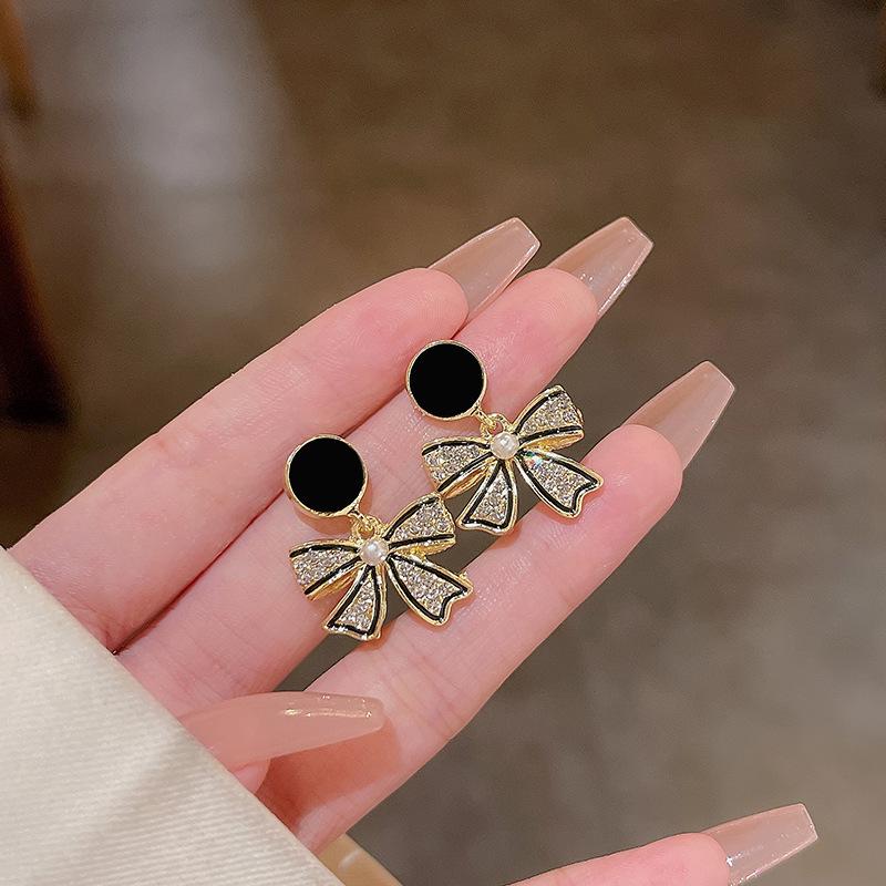 S925 Sterling Silver Black Bow Drip Oil Earrings - 2023 Trendy Versatile Fashion for Women