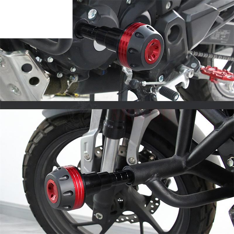 Kryt motoru motocyklu proti pádu a kolizi, ochranný slider