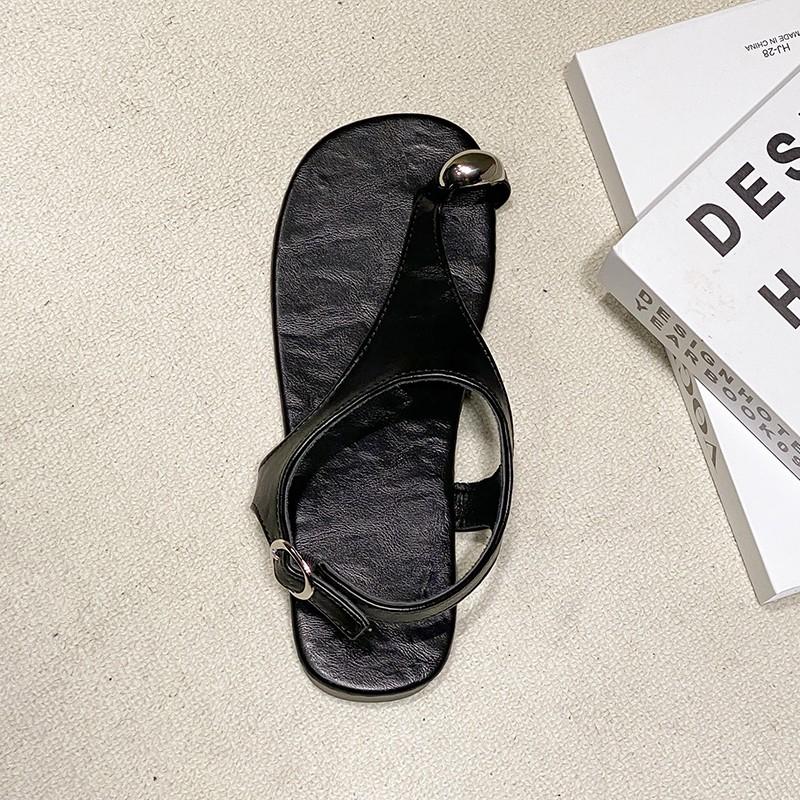 Fashion Vintage One Buckle Strap Flat Toe Pop Sandals Women 2025 Summer New Toe Pop-Toe Roman Pop-Toe Sandals
