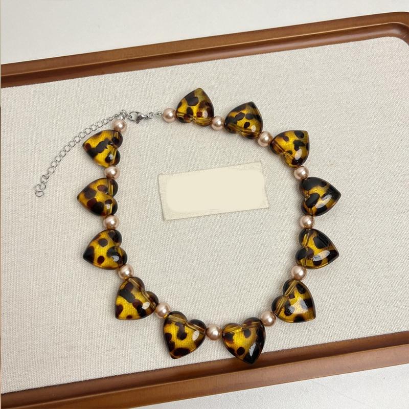Artisanal Leopard Inspired Heart Jewelry Acrylic Pearls Chain Contemporary Design For Fashion Forward Women