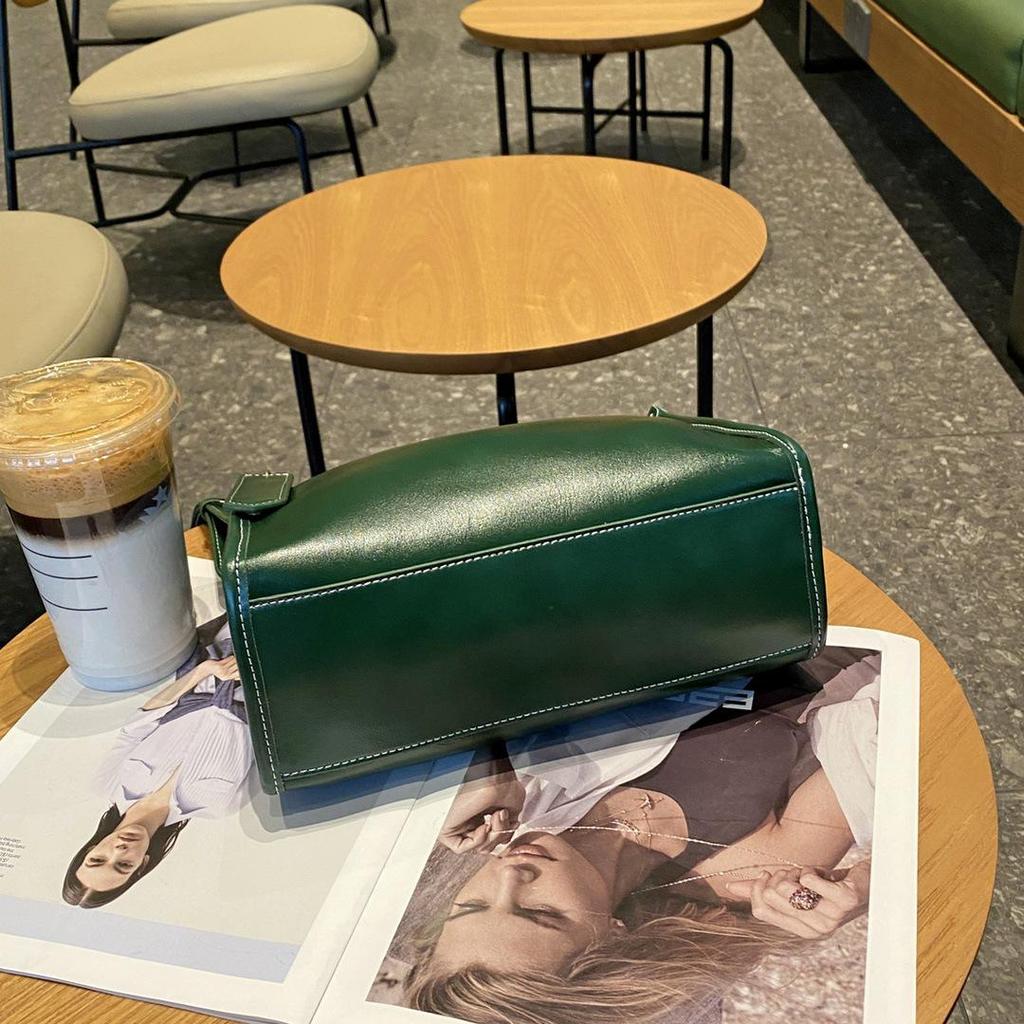 Baidi Damen Retro Leder Schultertasche - Weiches Rindsleder Kissen-Design für den Weg zur Arbeit