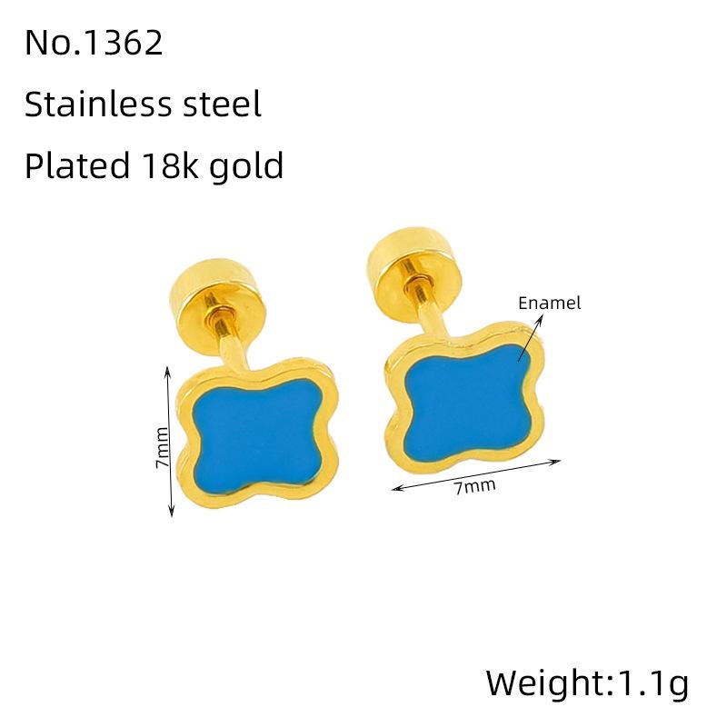 Fashion new stainless steel four-leaf clover small stud earrings simple and versatile titanium steel stud earrings