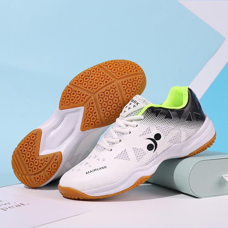

Outdoor breathable badminton non-slip competition shoes lightweight and wear-resistant upgraded professional sports training couple tennis shoes 36 білий