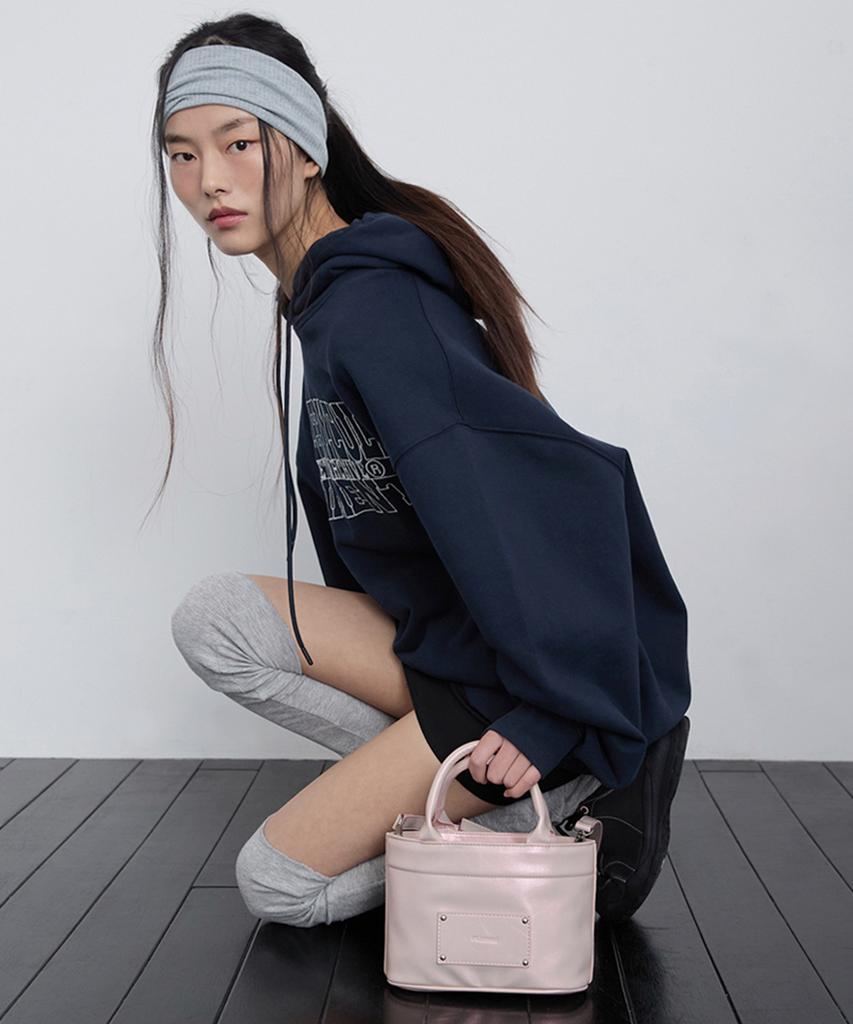 Raiment Stud Patch Macaroon Bag_Shining Pink