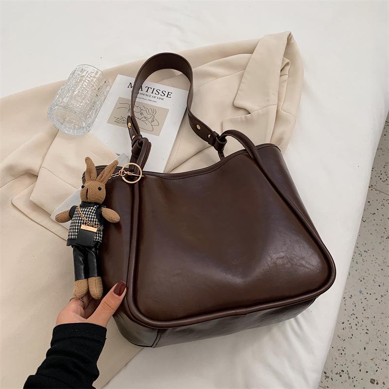 

Retro Women s Large Capacity Fashion Tote: Versatile Textured Shoulder Bag for Autumn & Winter Single Bag