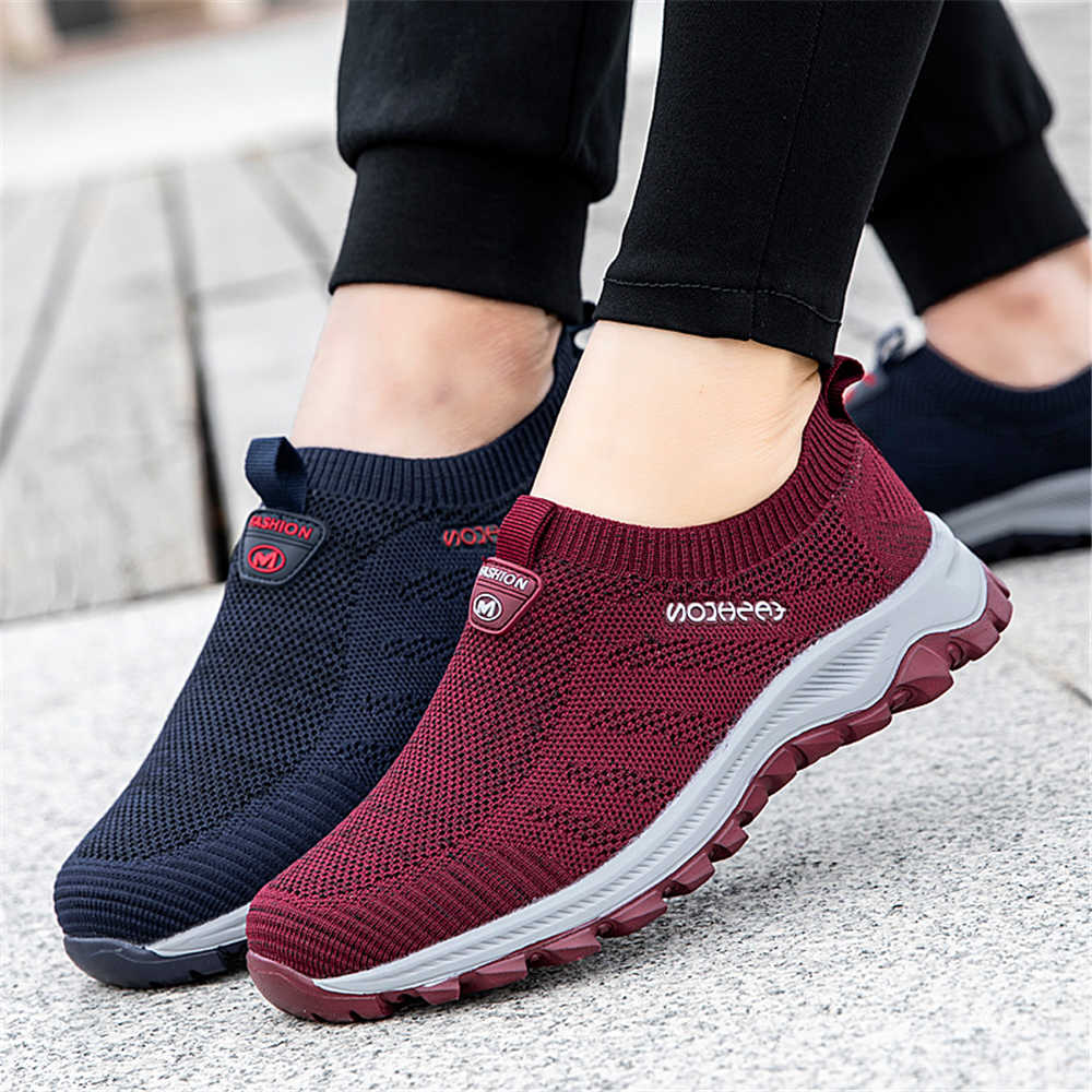 Fashion Lightweight Lace-free Woman Sneakers 47 Nursing Tenis Retro Brand Flat Shoes Sports Practice Novelties 2025elegant