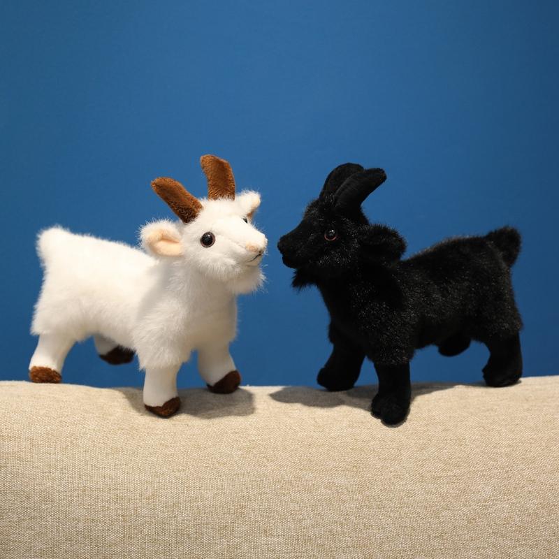 18cm Ranch Animal Series Soft Cute Simulation Black White Goat Mountain Lifelike Plush Pendant Toys Doll Children Halloween Gift