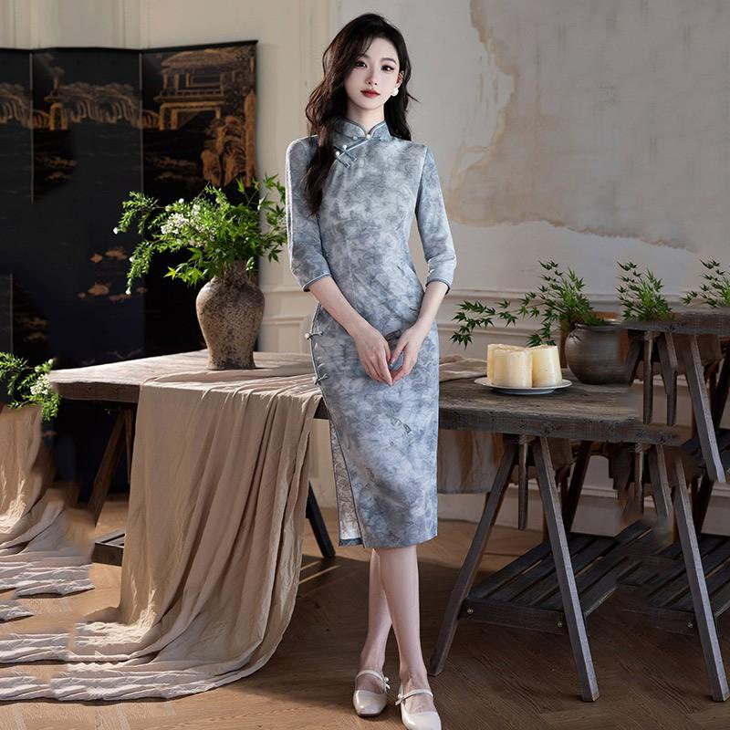 Elegant Blue Chinese-Inspired Modern Cheongsam Dress Women Slim Fit Vintage Style With Stand Collar Side Slit