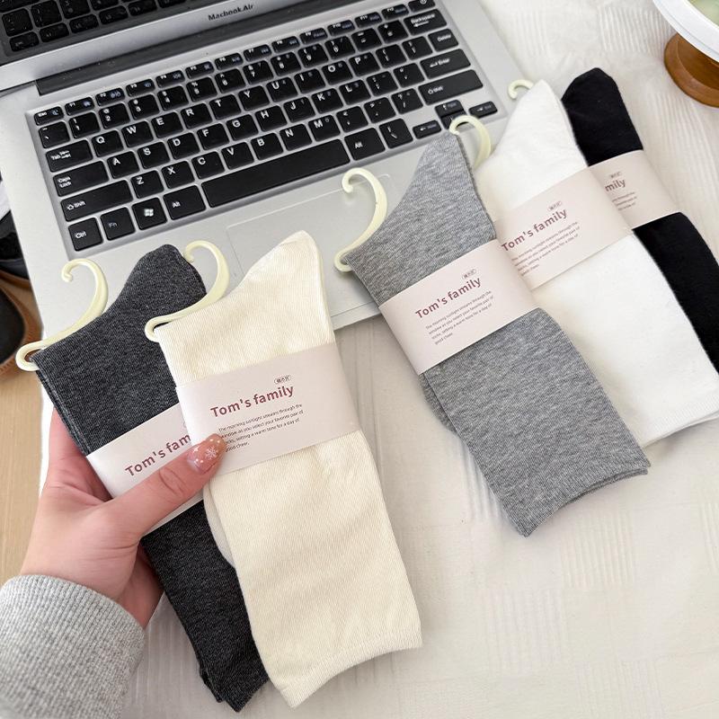 Versatile Boneless Confinement Socks Casual Girl Small Long Tube Stacked Socks Solid Color Black And White Gray Series