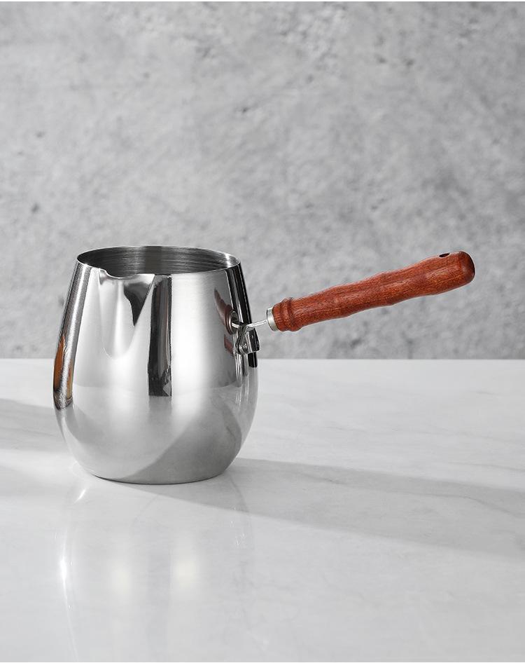 304 Stainless Steel Mini Pot with Long Handle for Oil Splatter, Hot Oil, Baby Food, and Milk, Suitable for Induction Cookers.