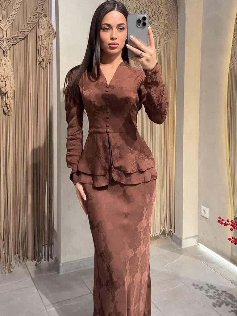 Elegant Retro Slim Long Sleeve Dress for Women - Spring 2025 Collection