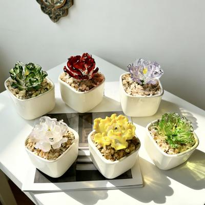 Ručně vyráběná mini skleněná květinová figurka Roztomilá ručně foukaná malá váza s kyticí květů z umělého křišťálu Dárek ke Dni matek, narozeninám, Vánocům DIY řemeslo