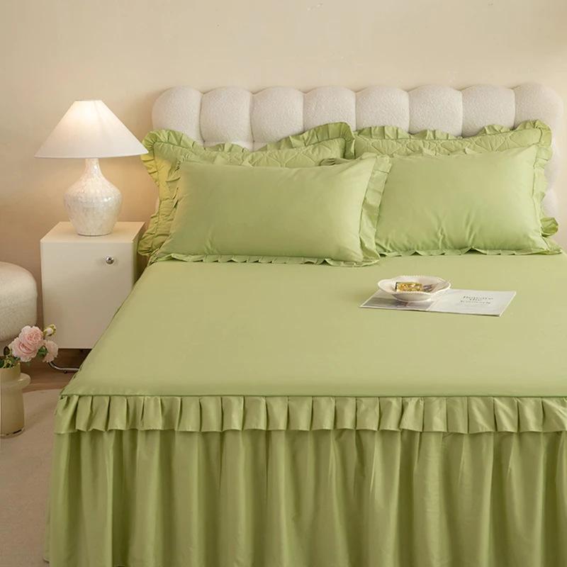 3pcs Minimalist Solid Color Bed Skirt Set, Contemporary Style, Polyester 100.00%, Machine Wash, Red, Lace, Ruffle, Soft and Comfortable Fabric