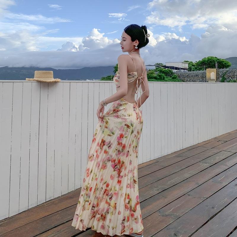 Super fairy pendulum atmosphere floral temperament waist thin pleated neck tube top suspender long skirt seaside vacation skirt