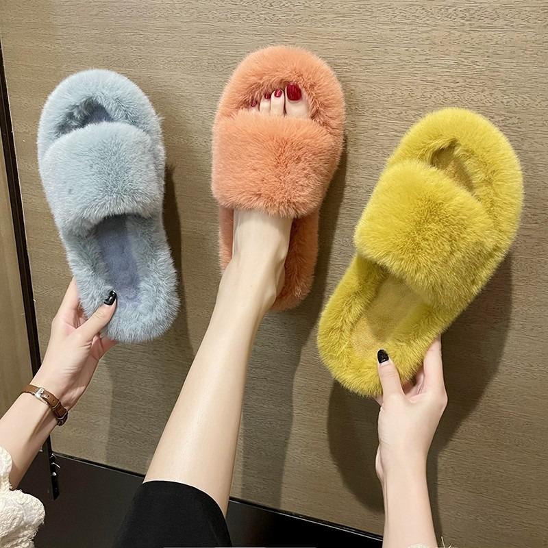 Fluffy Slippers Women's Autumn and Winter New Fluffy Home Flat Bottom Wear Plush Slippers One-word Drag