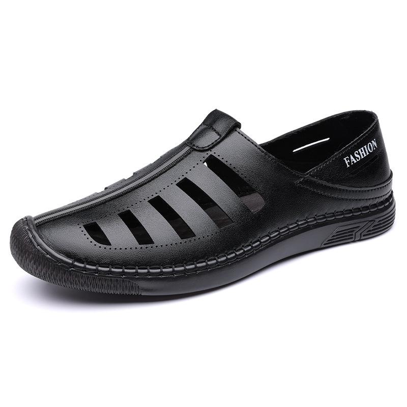 Fashion New Men Summer White Black Soft Hole Clogs Breathable Sandals Slipper Garden Beach Shoes Hombre Footwear