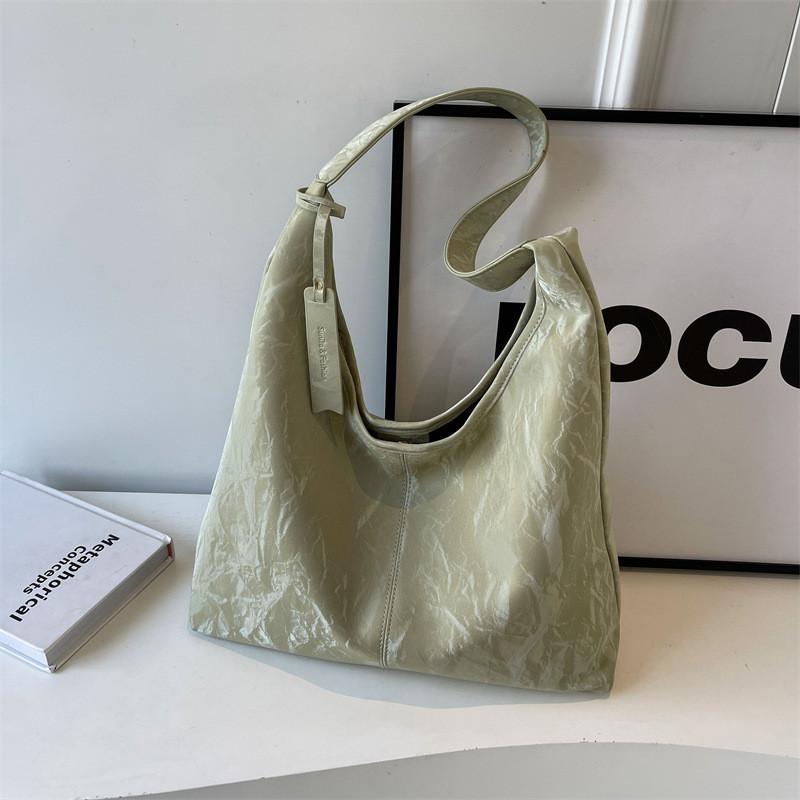 2024 New Stylish Women s Tote Bag Large Capacity Crossbody Shoulder Bag Fashionable Street Style