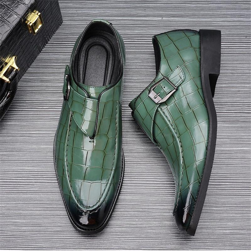 Fashion New Monk Strap Loafers For Men Red Green Pointed Crocodile Pattern Shoes Designer Formal Wedding Dress Homecoming Footwear