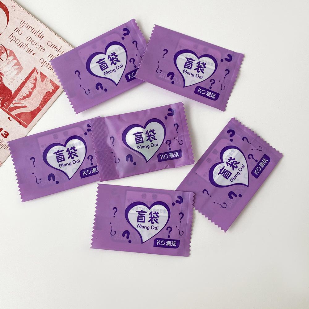 

Брелок-сюрприз Маленький подарок Школьный рюкзак Милая сумка Мобильный телефон Подвеска Подарок Премиальная смола Брелок для рюкзака 1PC