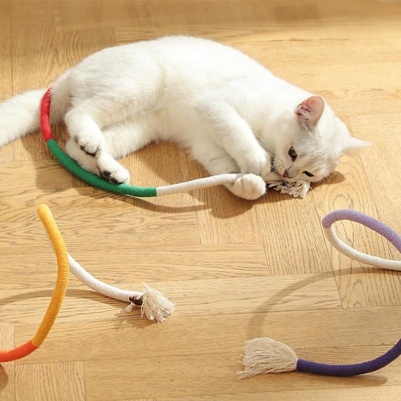 Cat String Toy Interactive Cat Scratcher Cotton Rope Toy Bite-Resistant Chewing Teething Cat Toy Pet Teaser Wand String Rope