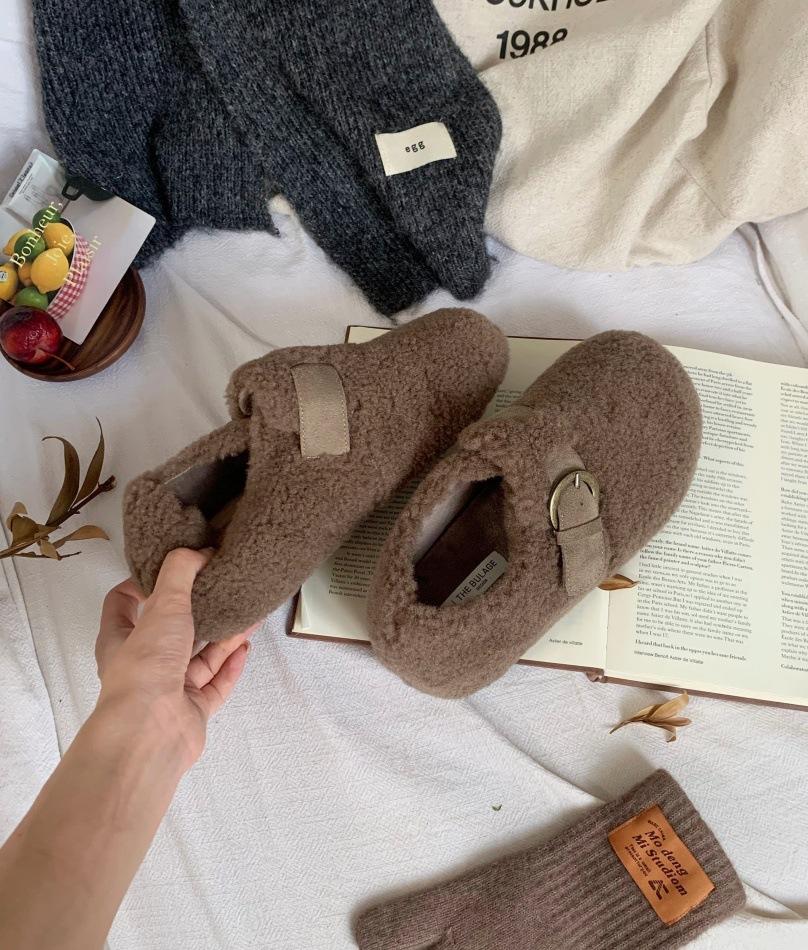 In the Autumn and Winter of 2025, the New Korean Version of Fashion Fairy Wind Fluffy Shoes, Female One-pedal Warm and Velvet Bag Head Cotton Shoes